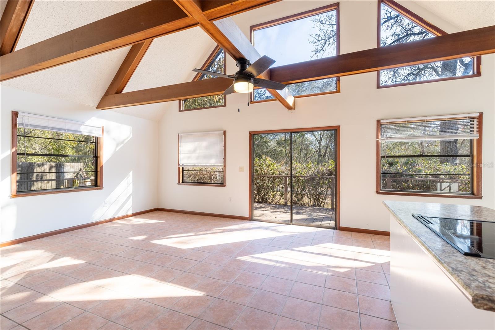 EAST UMATILLA - Residential