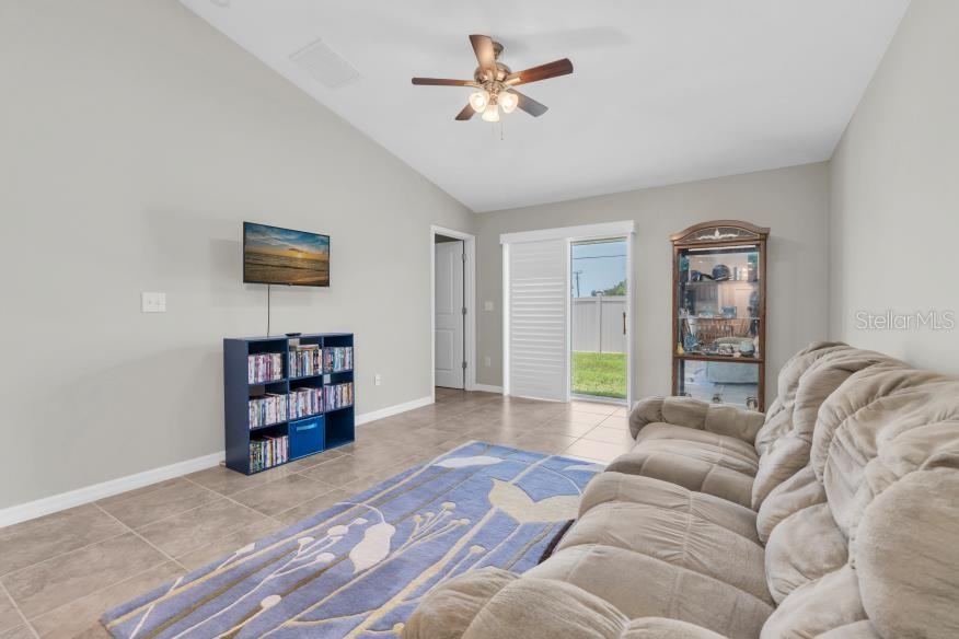 SUNSHINE VILLAGE PH 3B - Residential