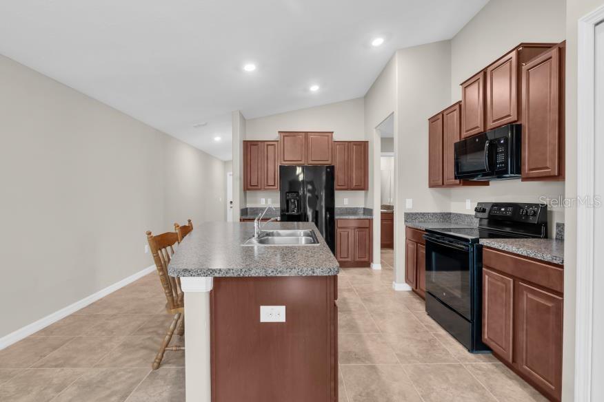SUNSHINE VILLAGE PH 3B - Residential