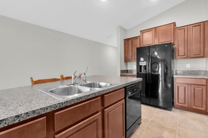 SUNSHINE VILLAGE PH 3B - Residential