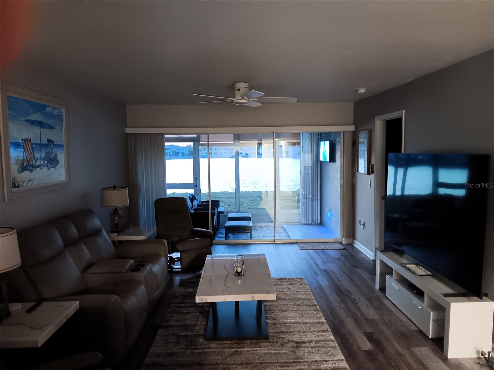 NORTH SHORE/KINGSWAY - Residential