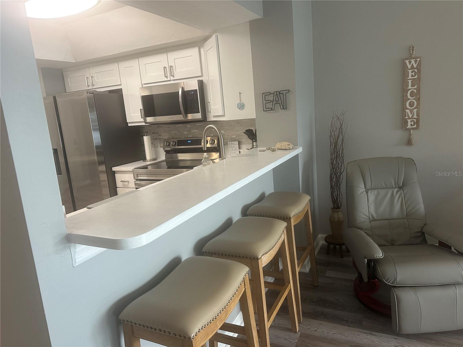 NORTH SHORE/KINGSWAY - Residential