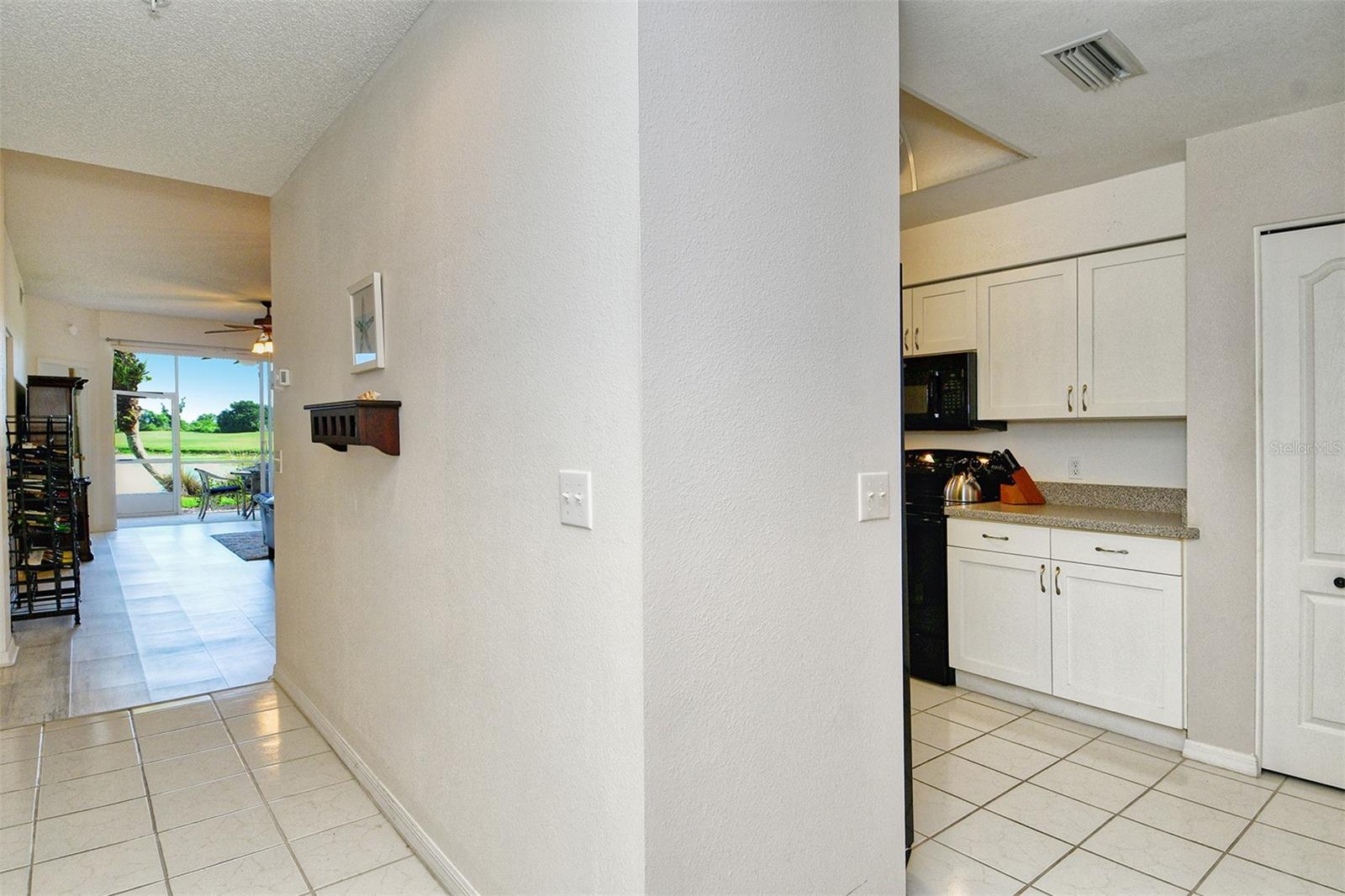 HERITAGE OAKS GOLF & COUNTRY CLUB - Residential