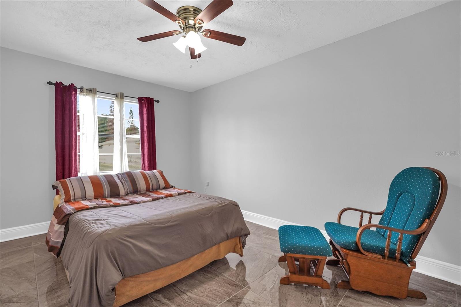 PEBBLE CREEK - Residential