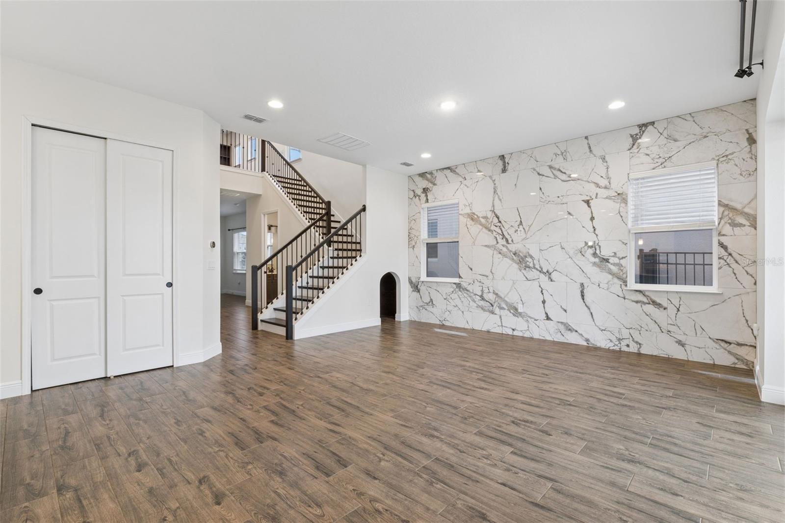 BELLA COLLINA WEST SUB - Residential