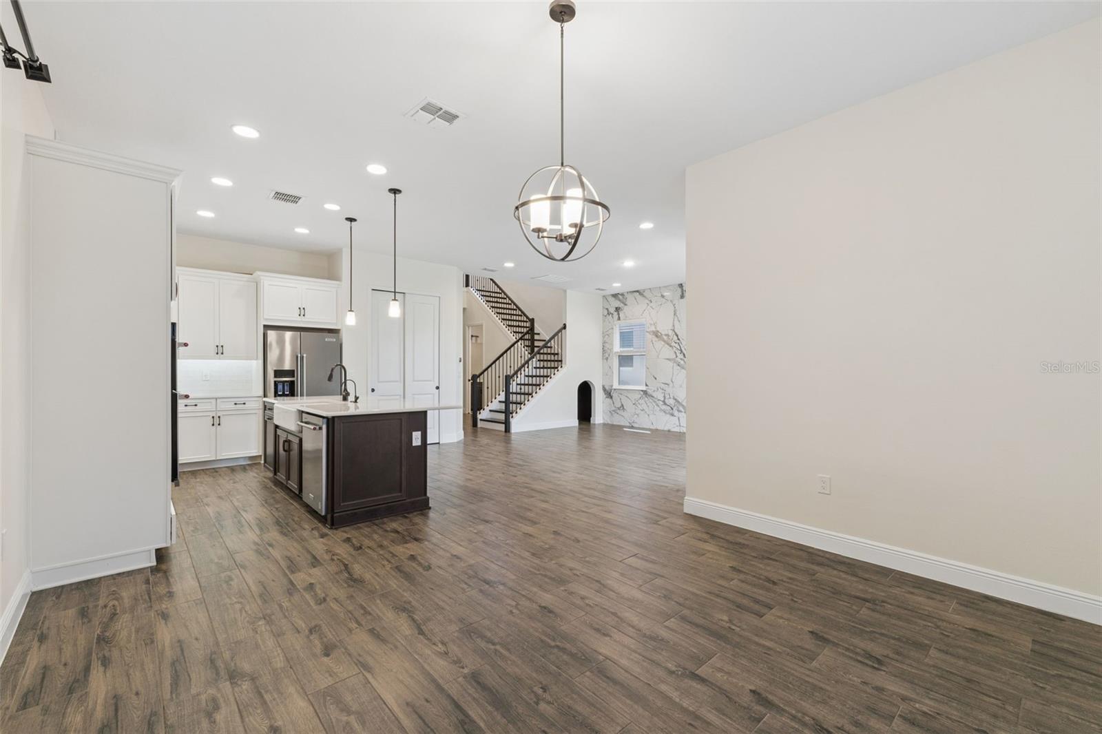 BELLA COLLINA WEST SUB - Residential