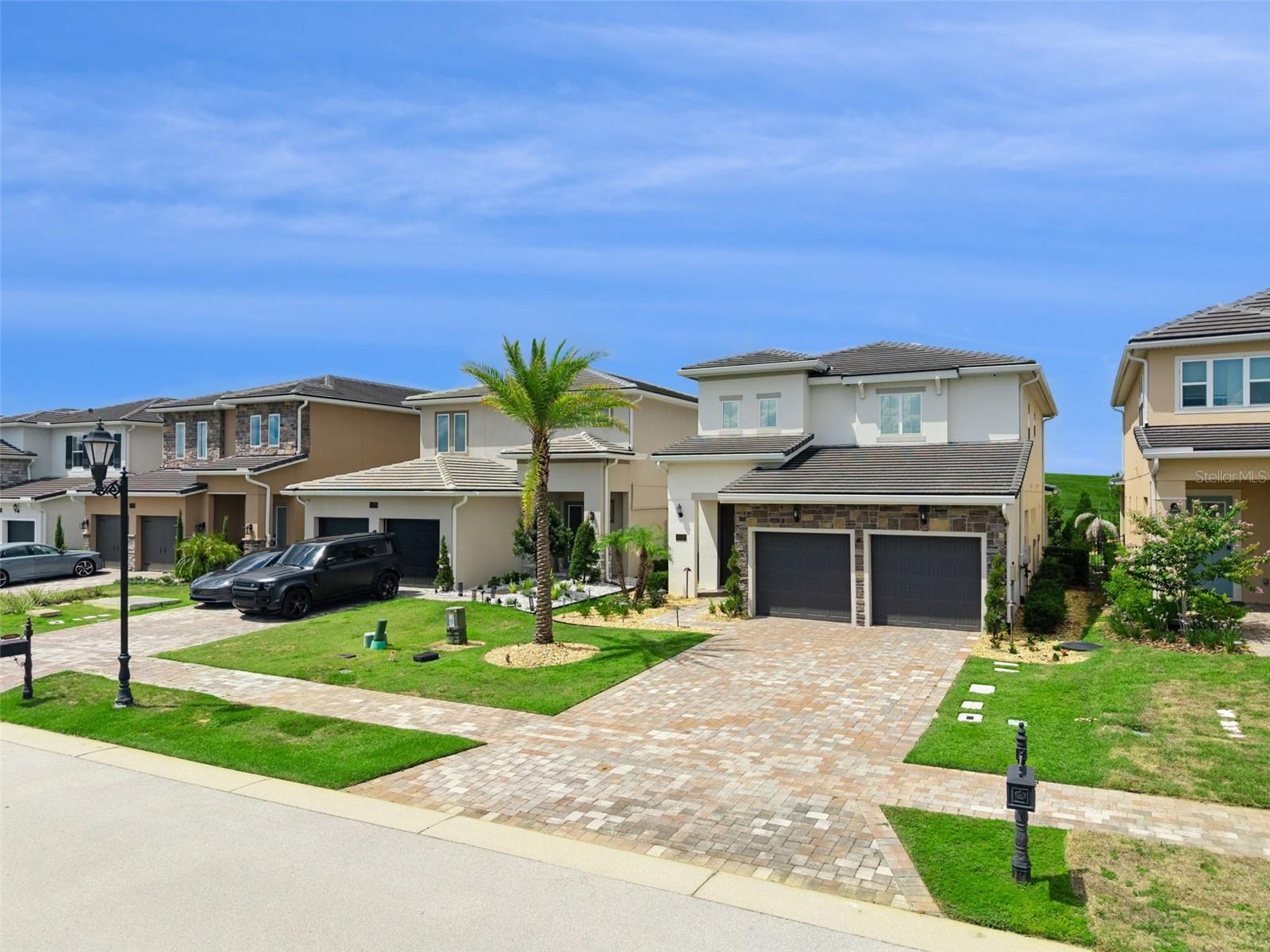 BELLA COLLINA WEST SUB - Residential