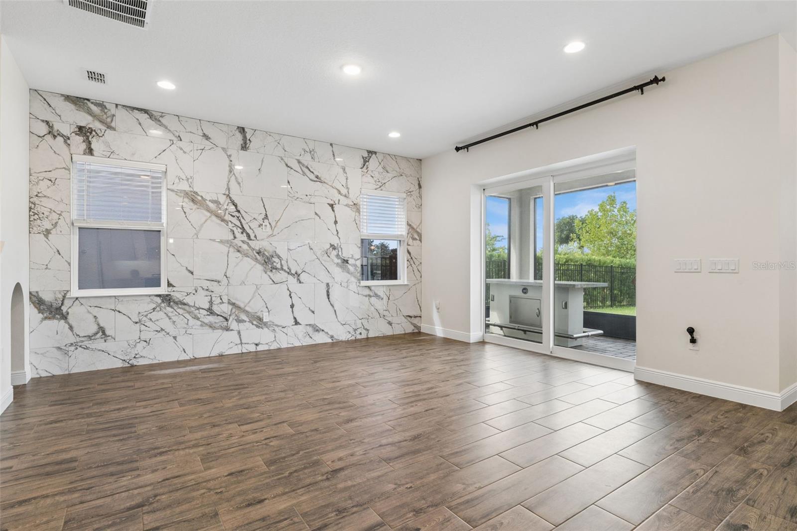 BELLA COLLINA WEST SUB - Residential