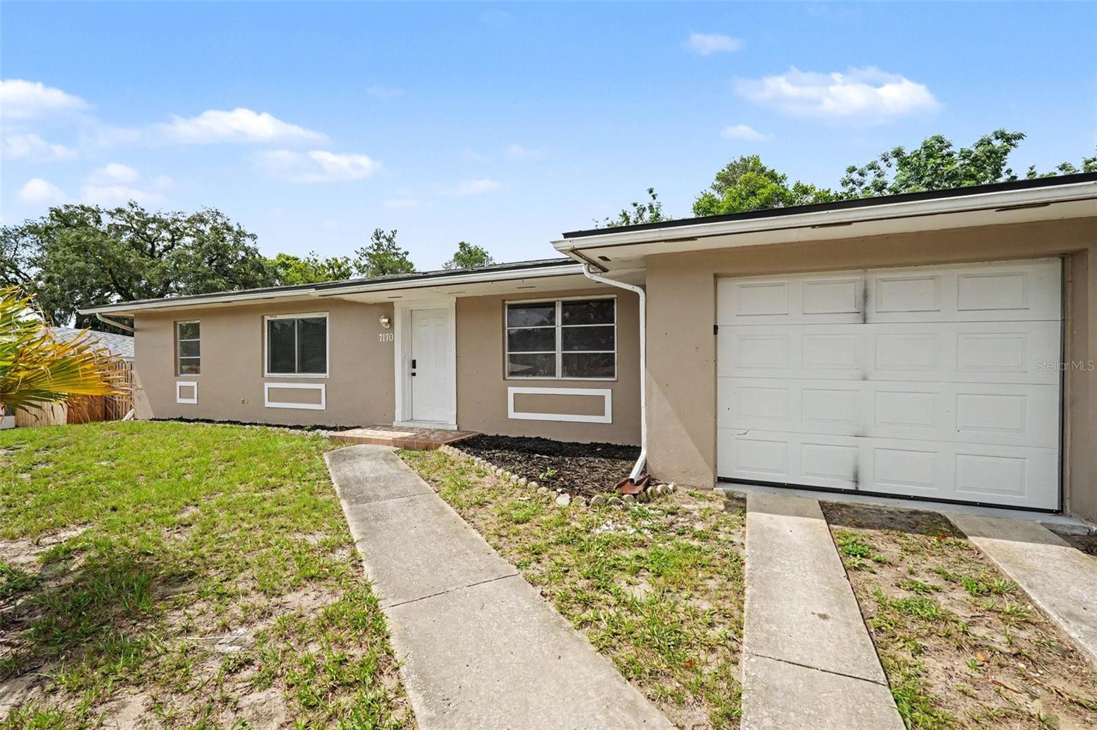 SPRING HILL - Residential
