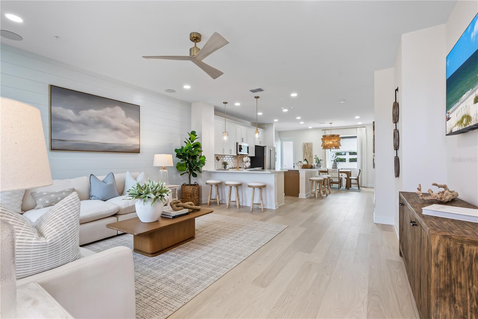 PALMERA AT WELLEN PARK - Residential