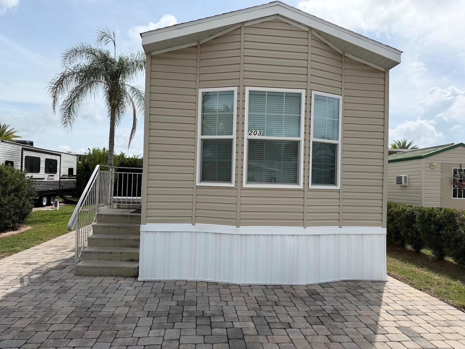 ELITE RESORTS AT CITRUS VALLEY CONDO UNIT 19 - Residential