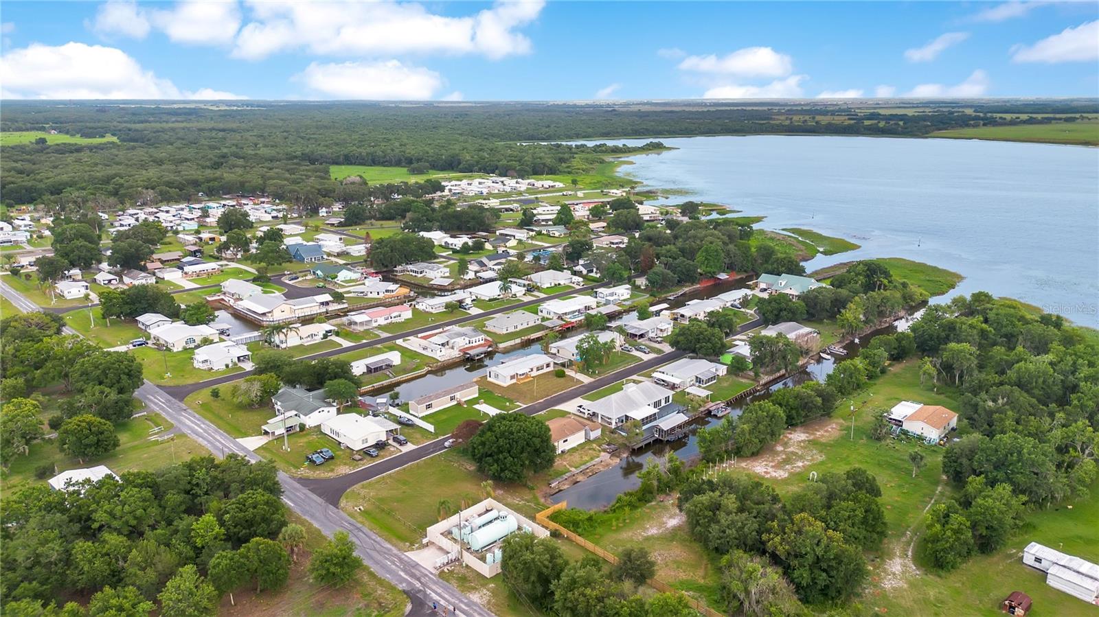 LAKE MARIAN SHORES - Residential