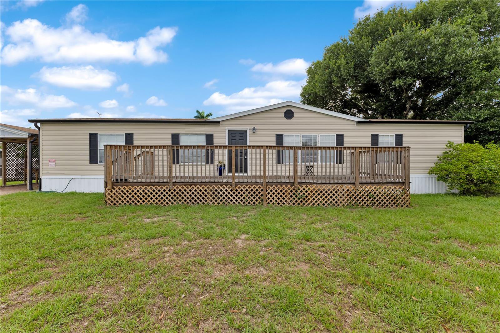 LAKE MARIAN SHORES - Residential