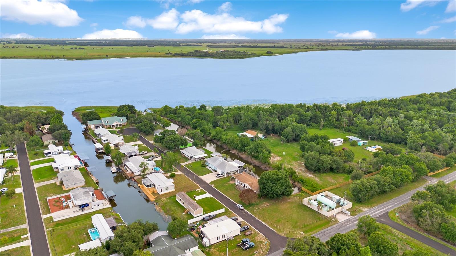 LAKE MARIAN SHORES - Residential