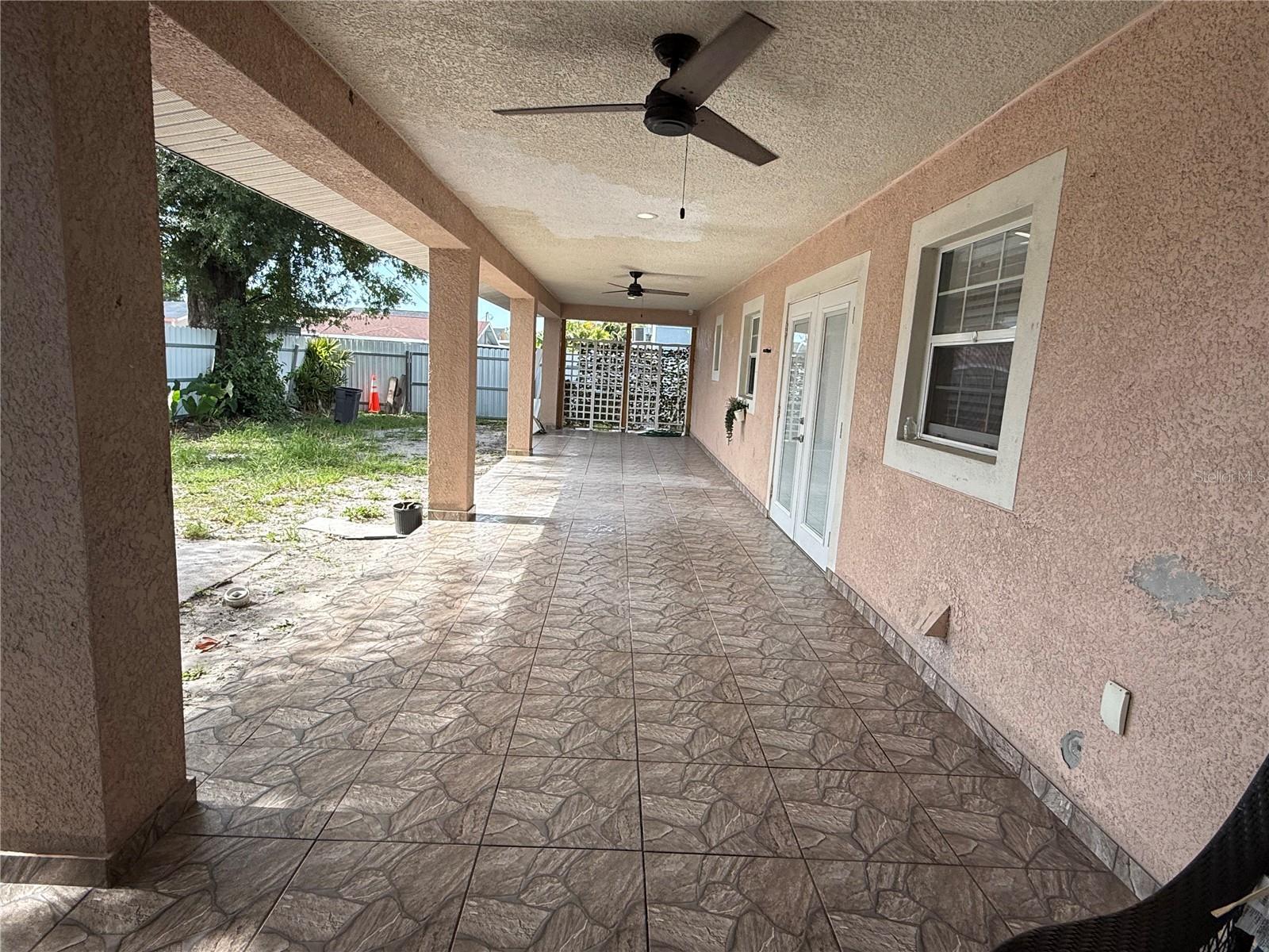 LAKE VIEW PARK SUB - Residential Lease