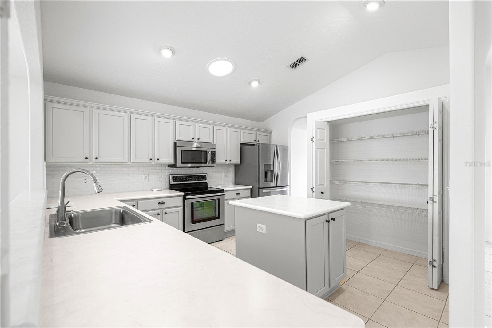 STONECREST - Residential