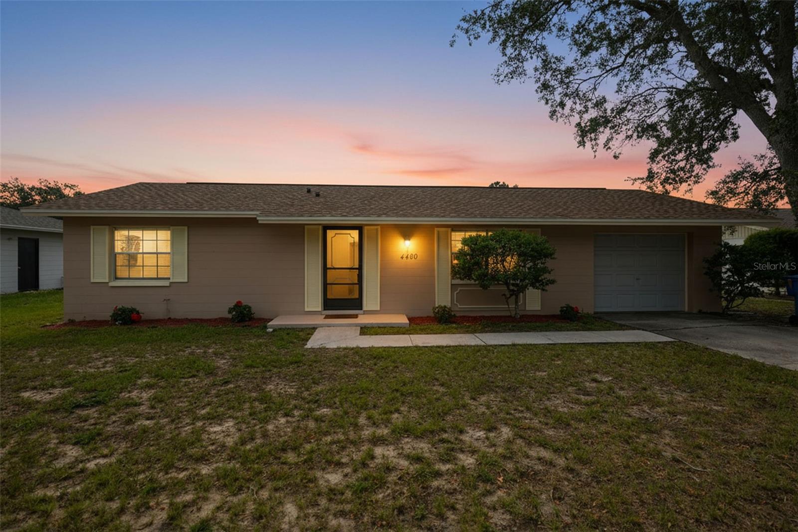 SPRING HILL - Residential