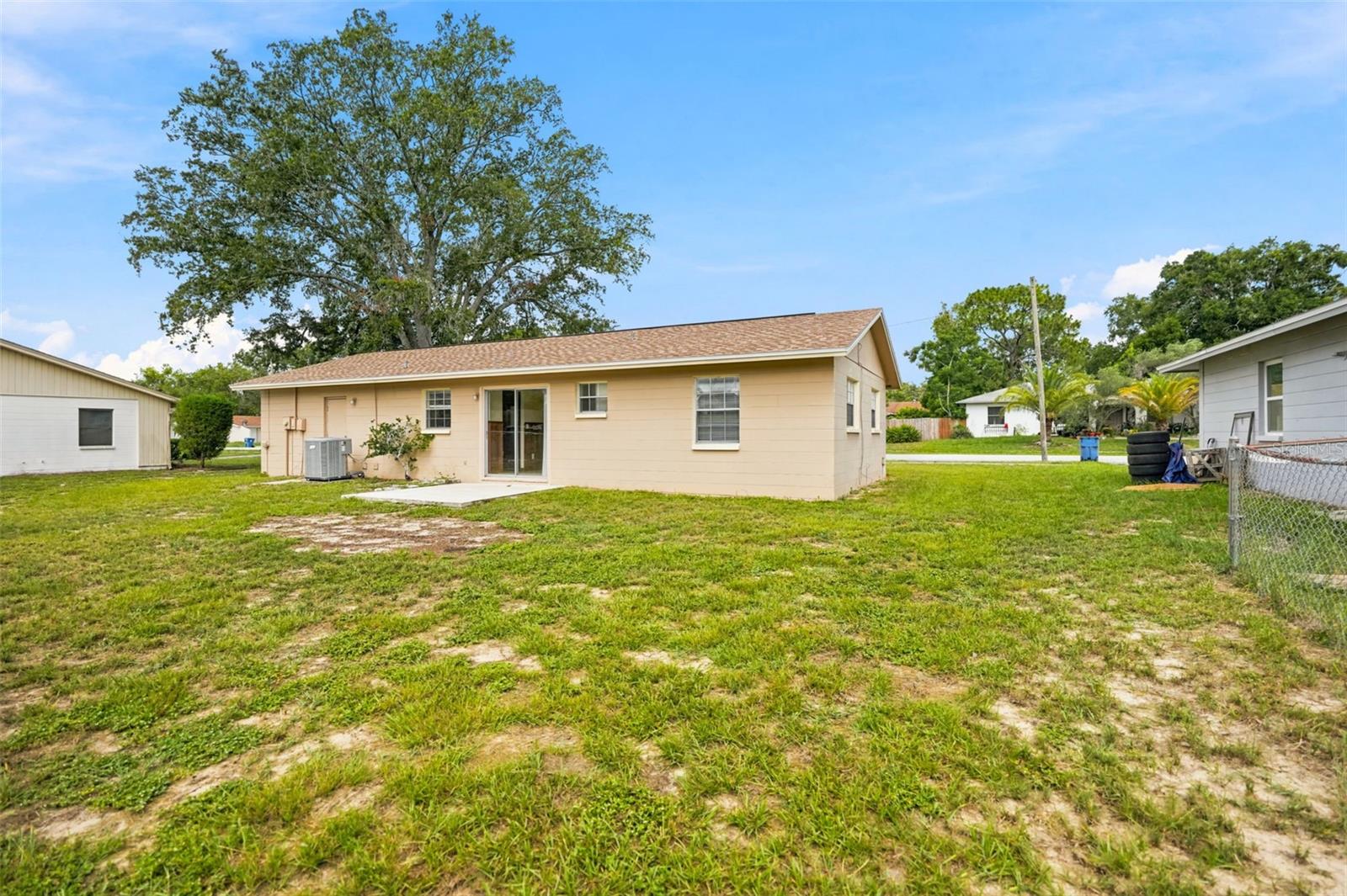 SPRING HILL - Residential