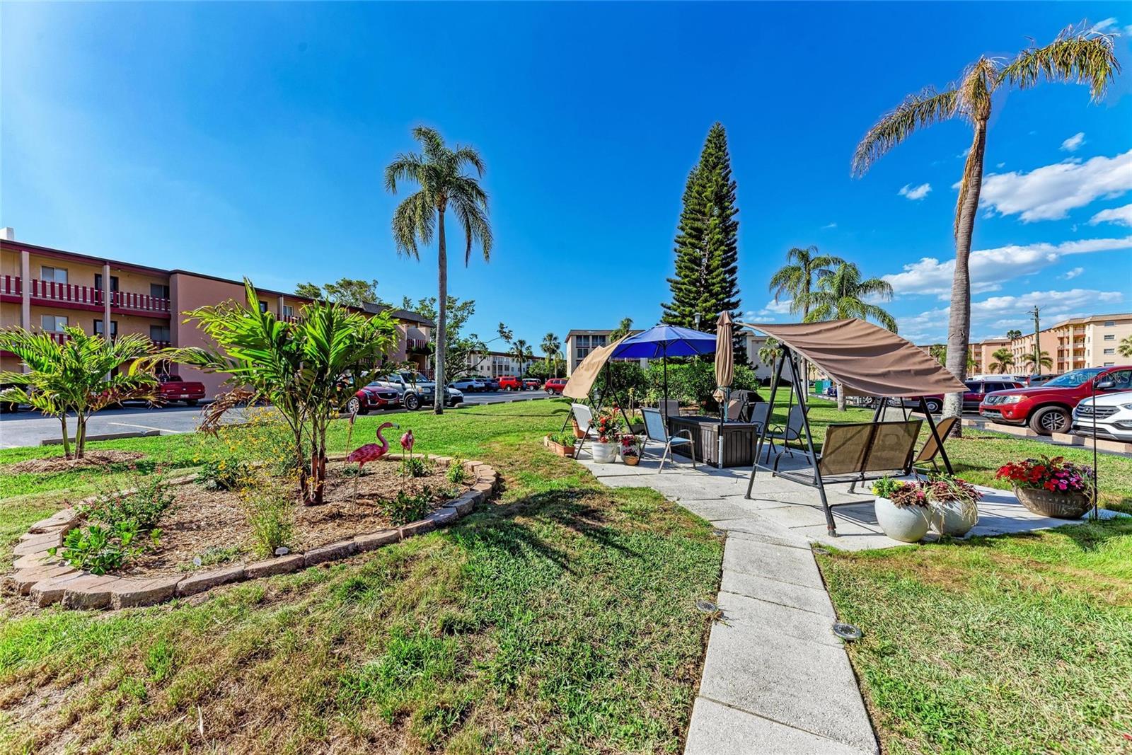 BAYSHORE ON THE LAKE APTS SEC 1 - Residential