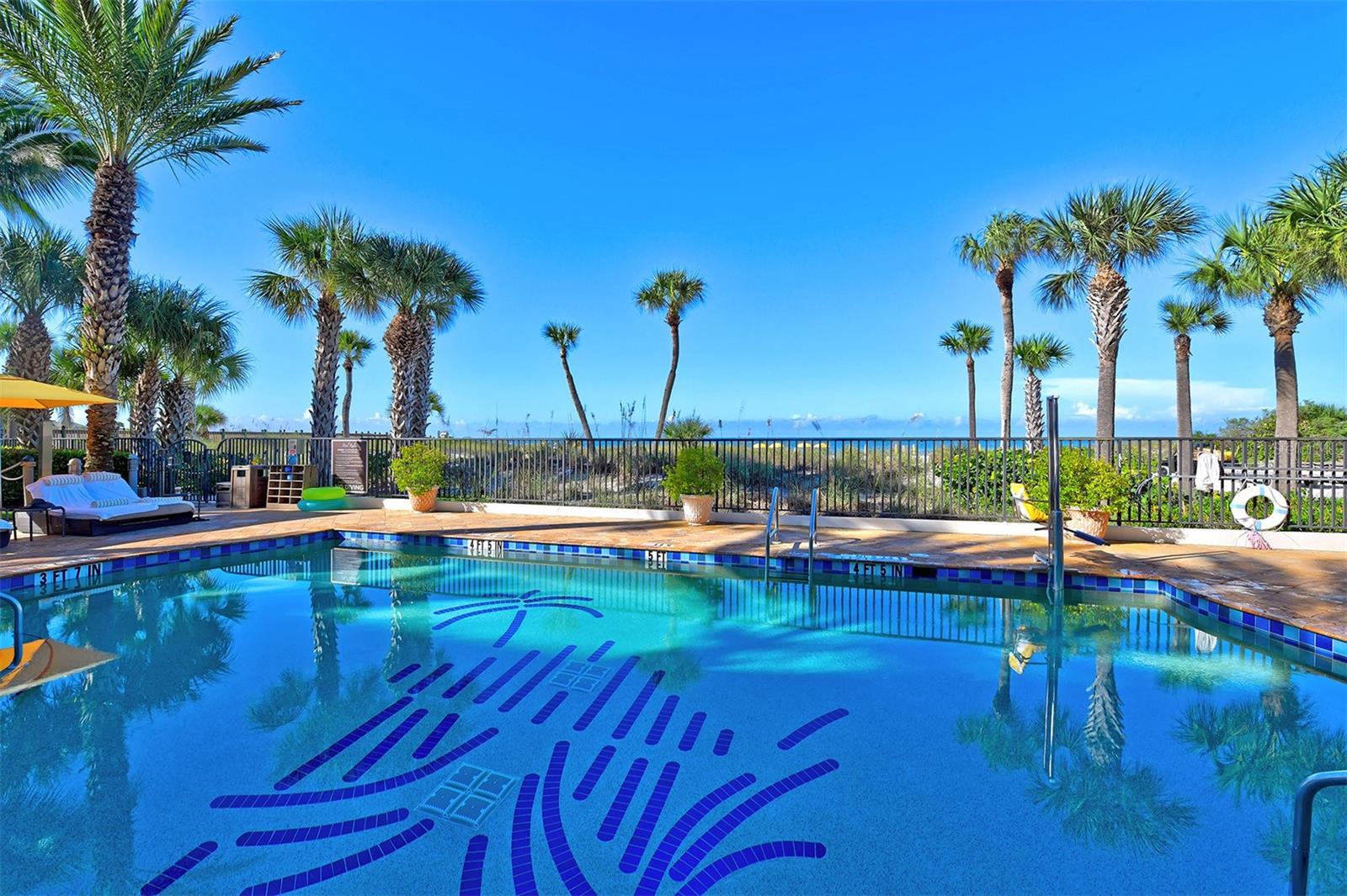 SIESTA KEY BEACH RESIDENCES - Residential
