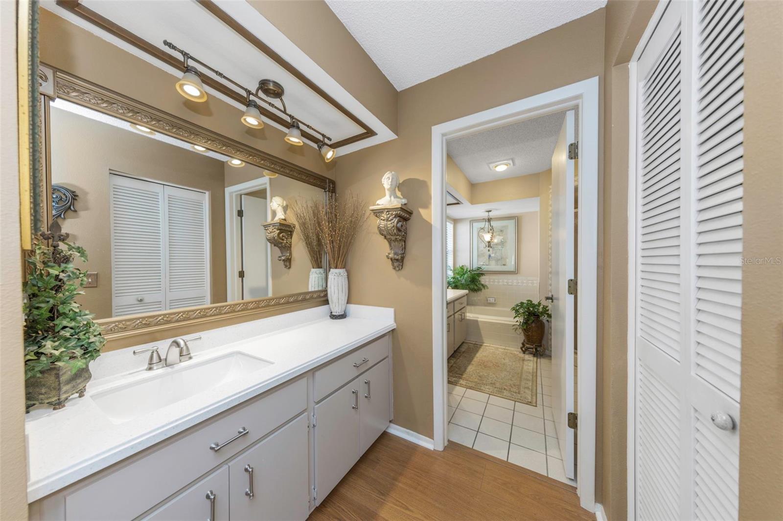 TIMBER OAKS UNIT 03B - Residential