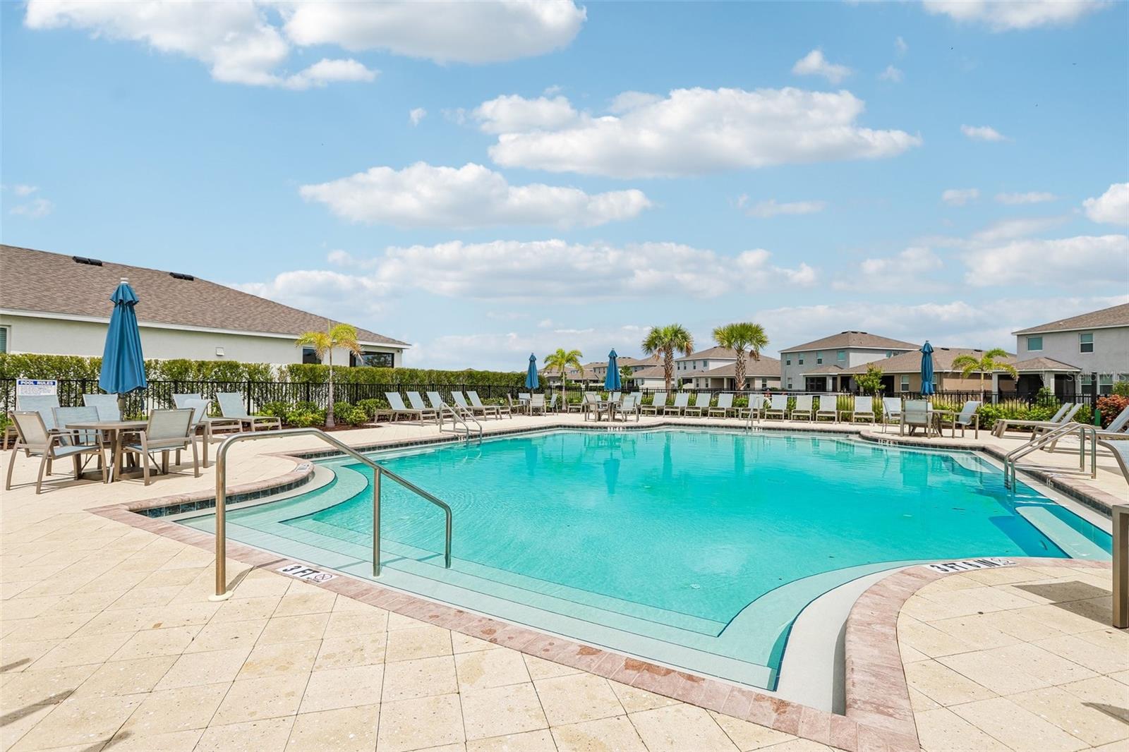 MANGROVE MANOR PH 2 - Residential