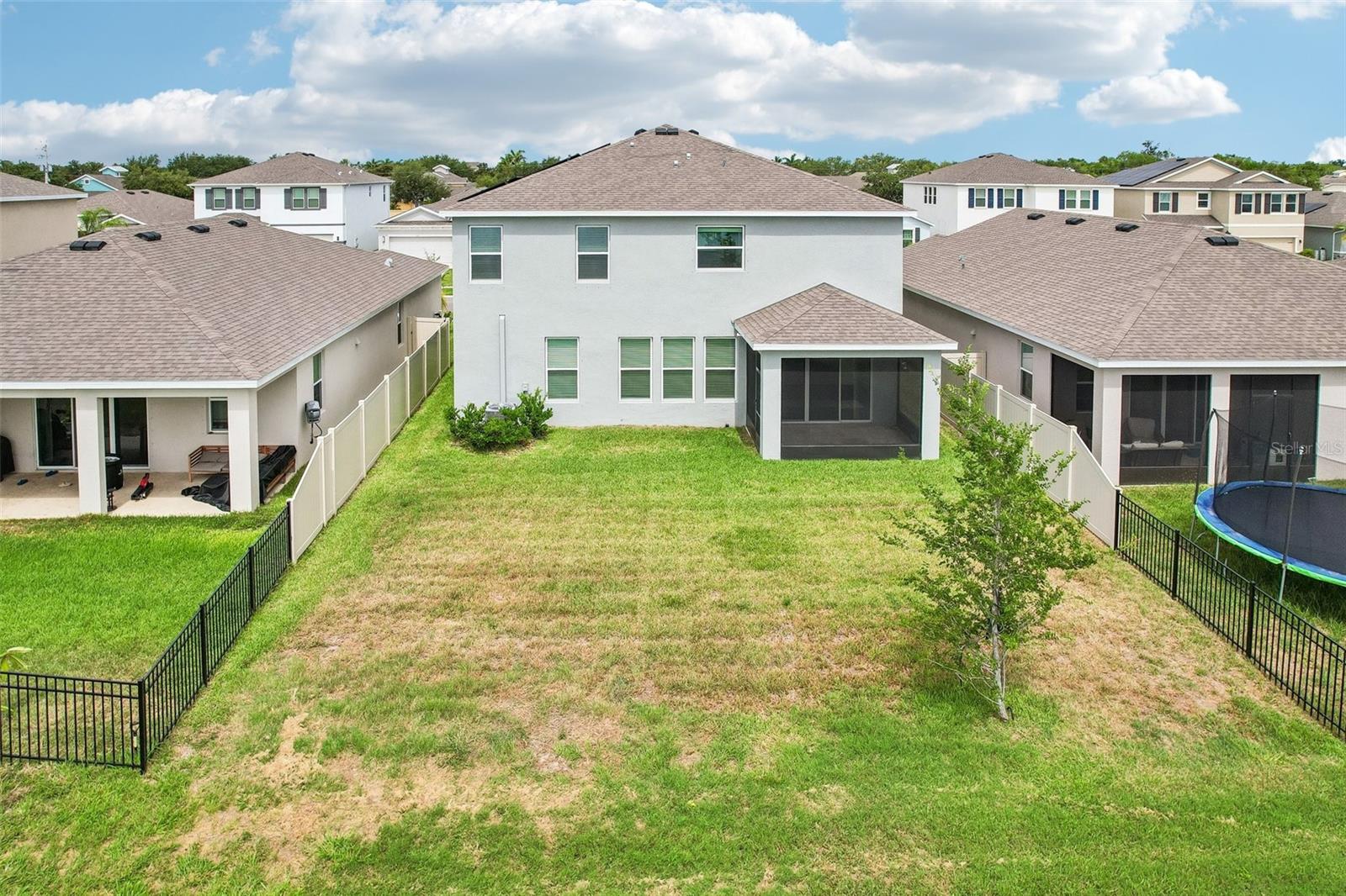 MANGROVE MANOR PH 2 - Residential