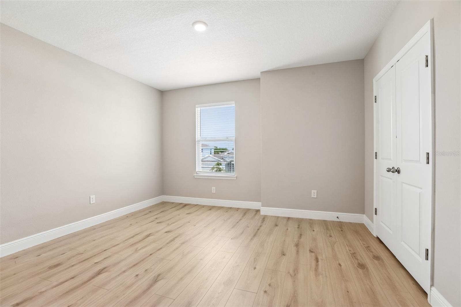 MANGROVE MANOR PH 2 - Residential