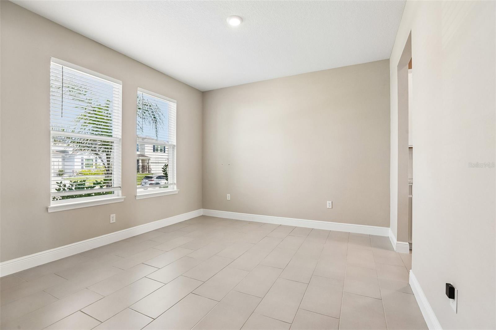 MANGROVE MANOR PH 2 - Residential