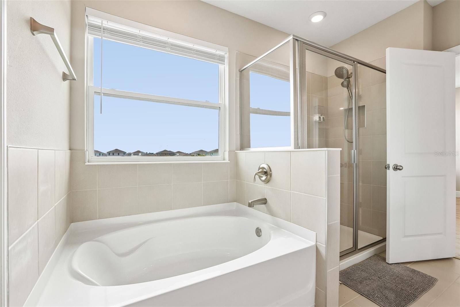 MANGROVE MANOR PH 2 - Residential
