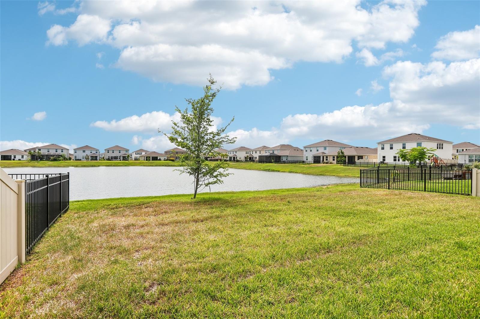 MANGROVE MANOR PH 2 - Residential