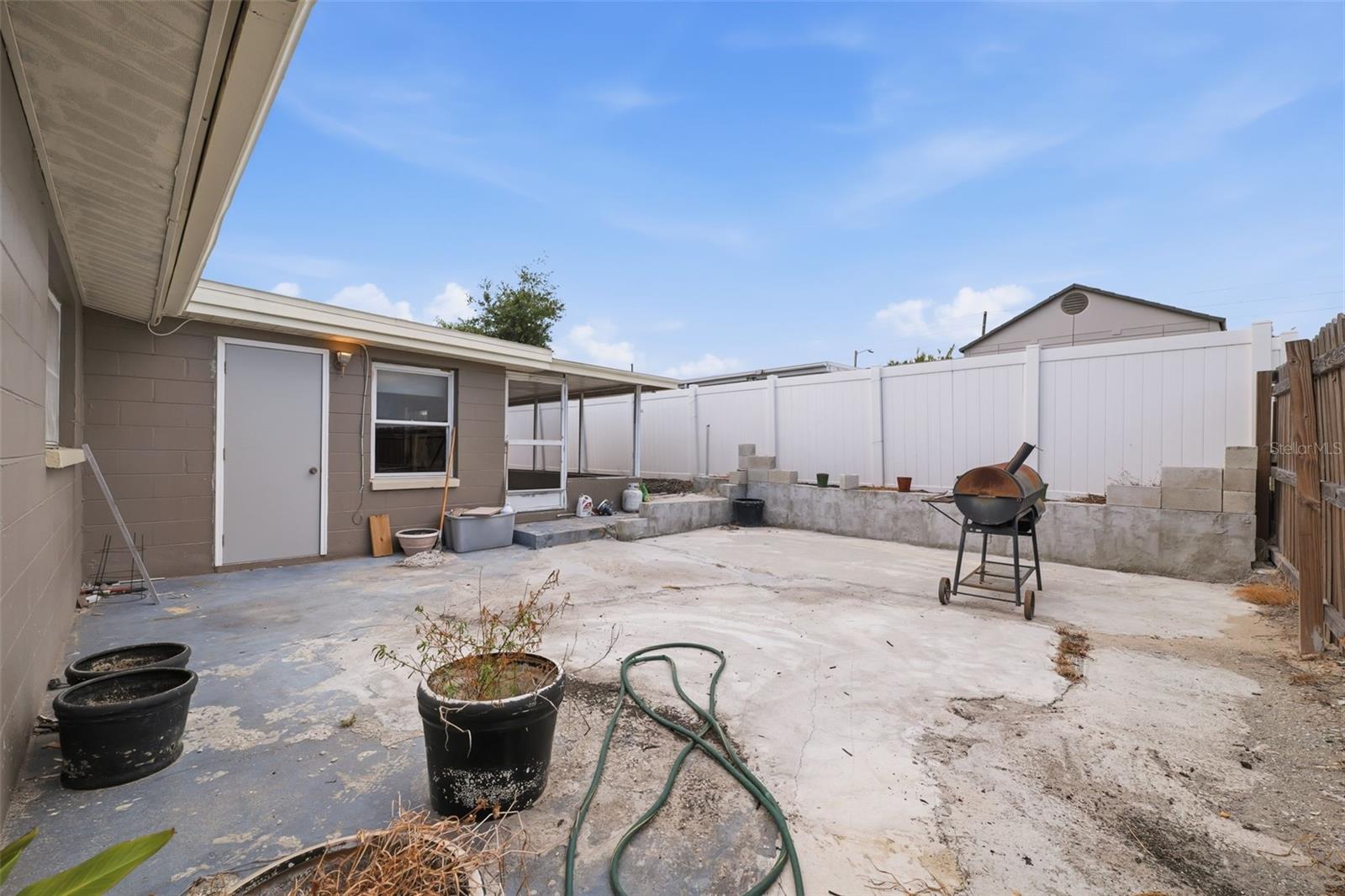 LA VILLA GARDENS - Residential