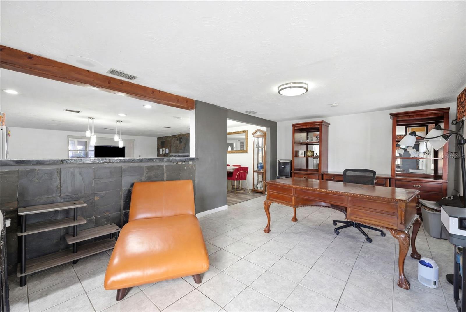 LA VILLA GARDENS - Residential