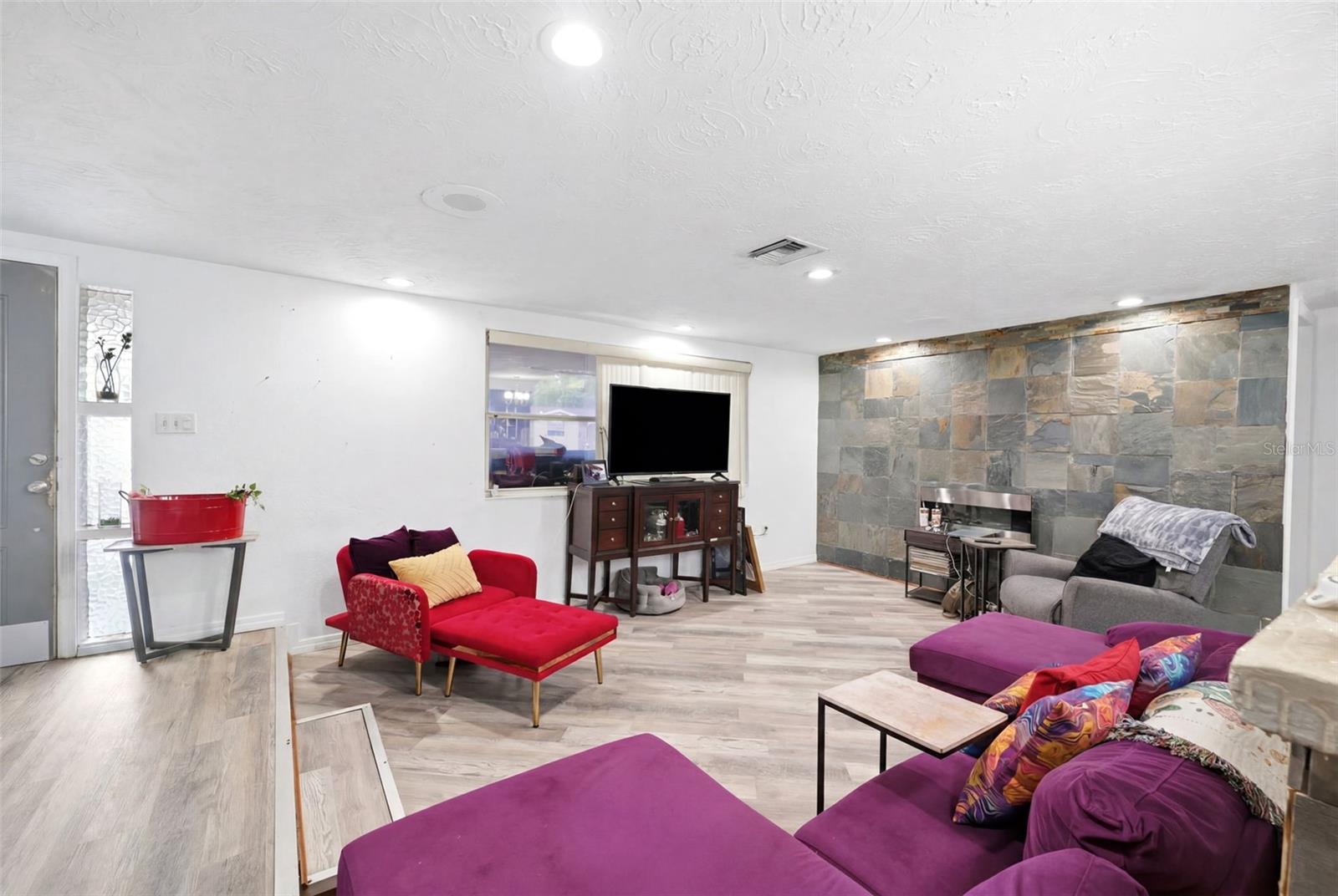 LA VILLA GARDENS - Residential