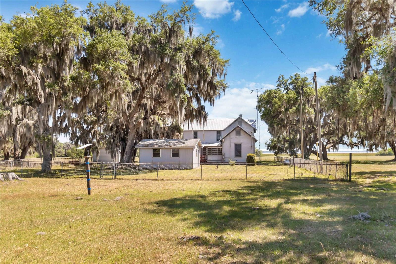 ACREAGE & UNREC - Residential