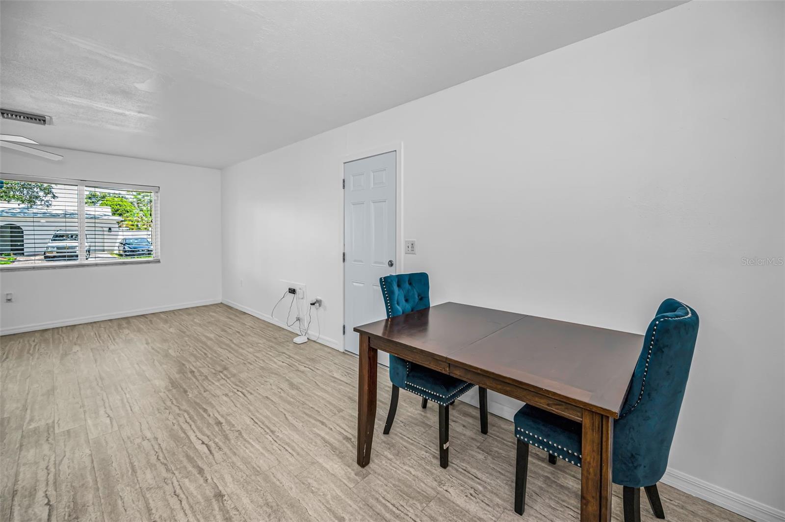 BEACON RUN - - Residential
