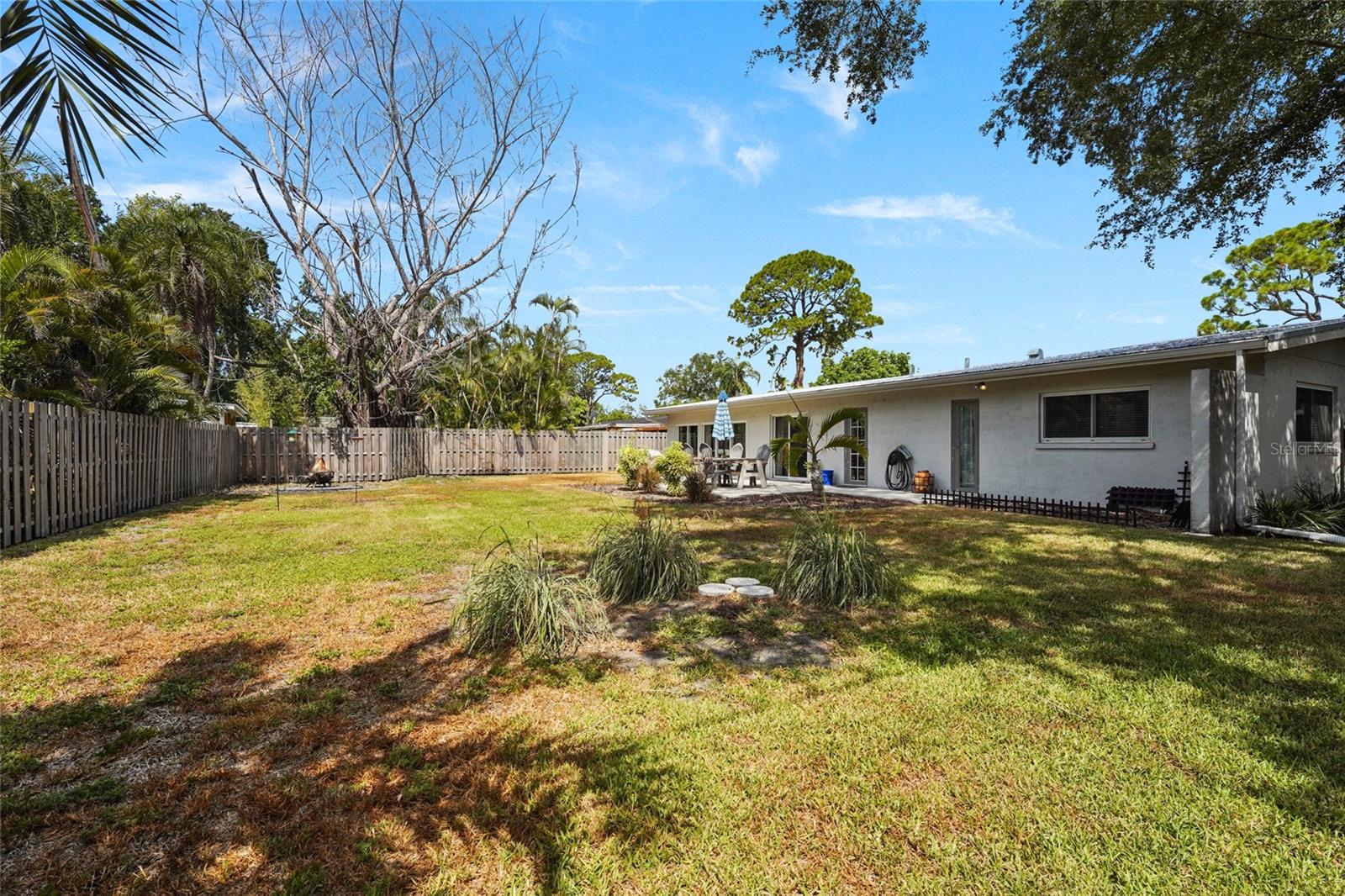 WHITFIELD ESTATES BLKS 14-23 & 26 - Residential