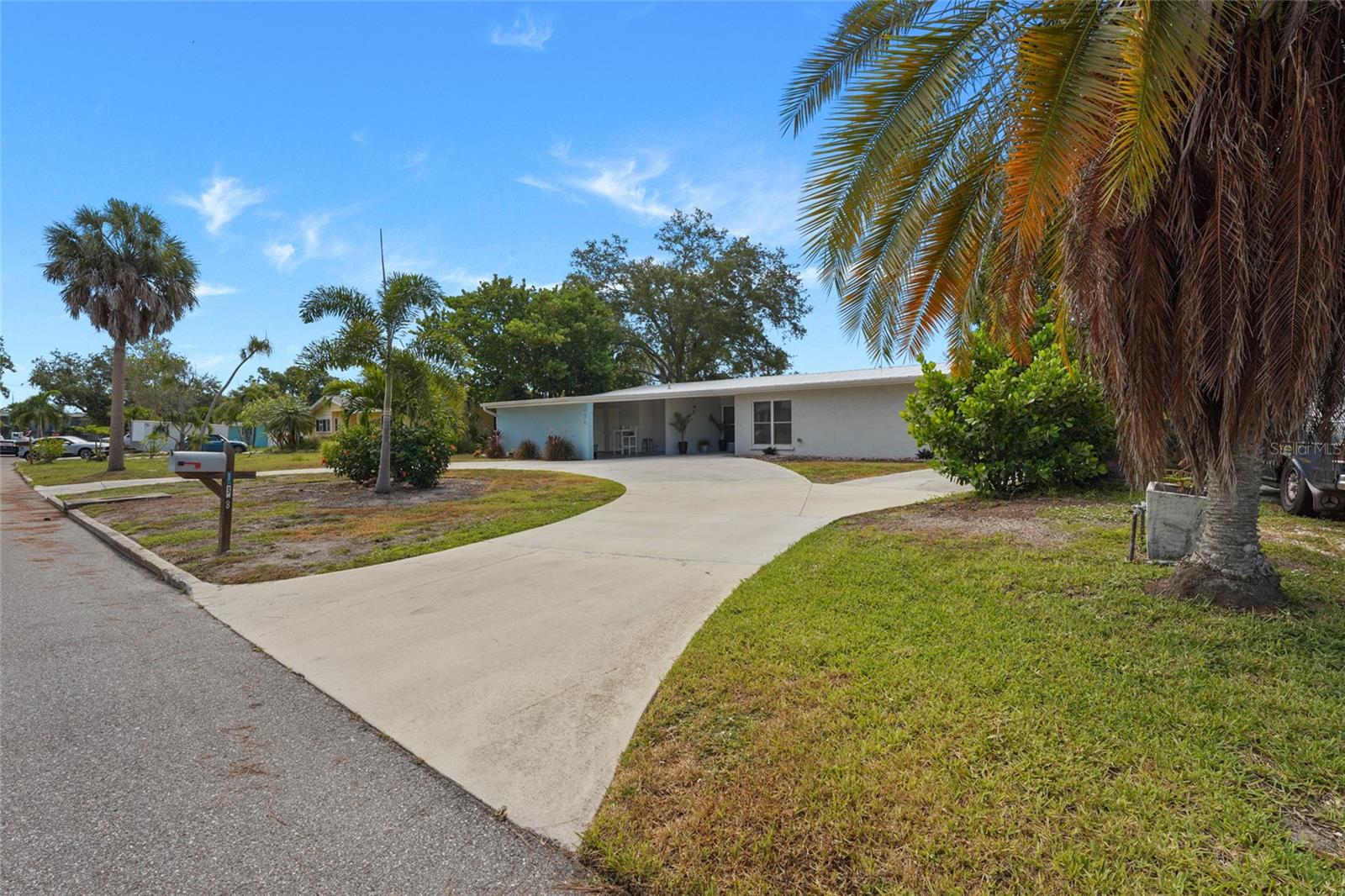 WHITFIELD ESTATES BLKS 14-23 & 26 - Residential