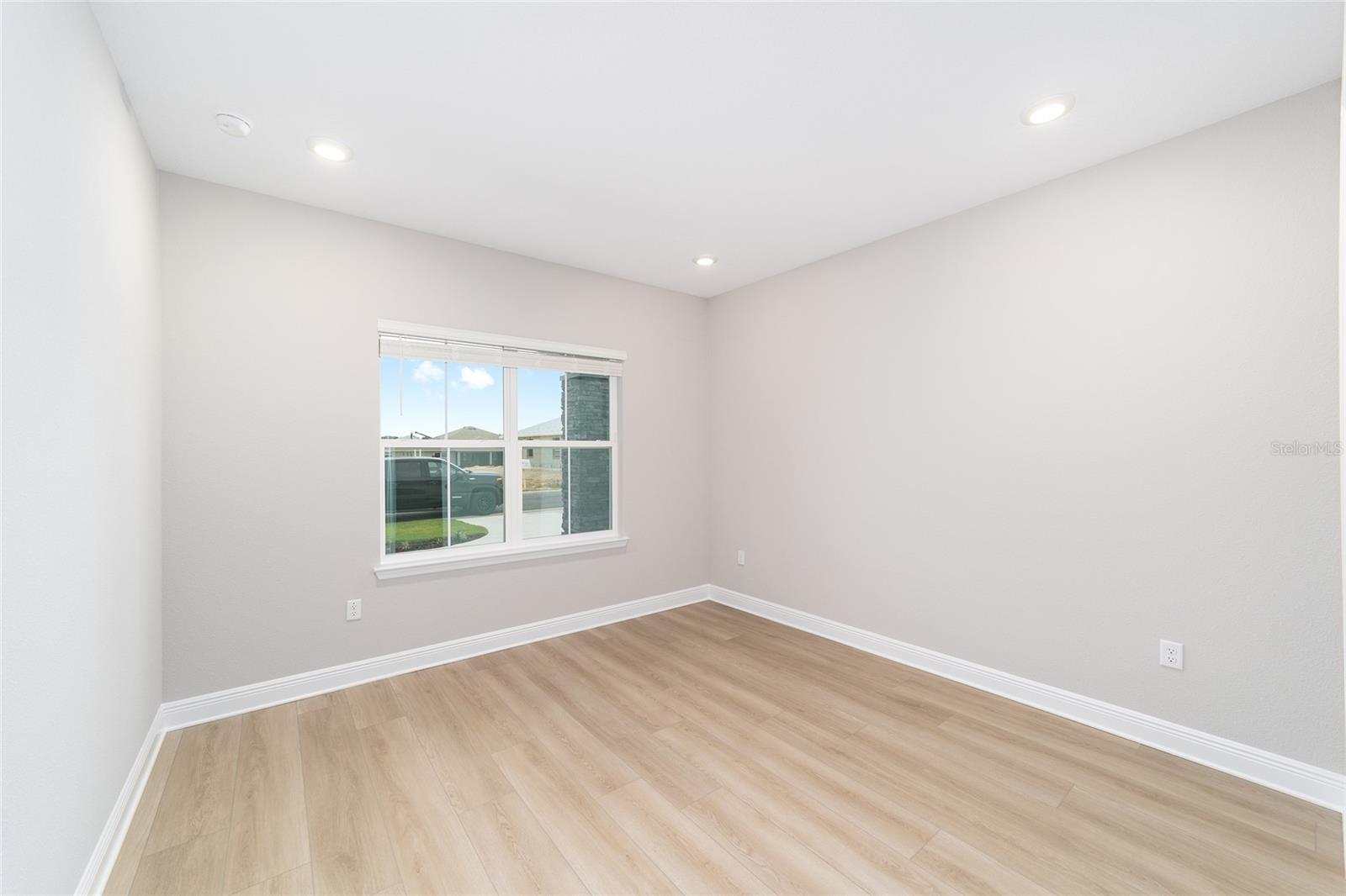 ON TOP OF THE WORLD - Residential Lease