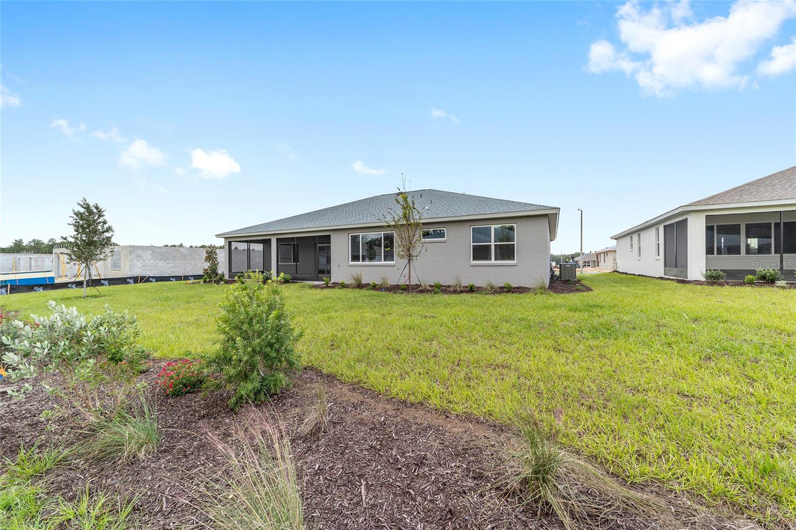ON TOP OF THE WORLD - Residential Lease