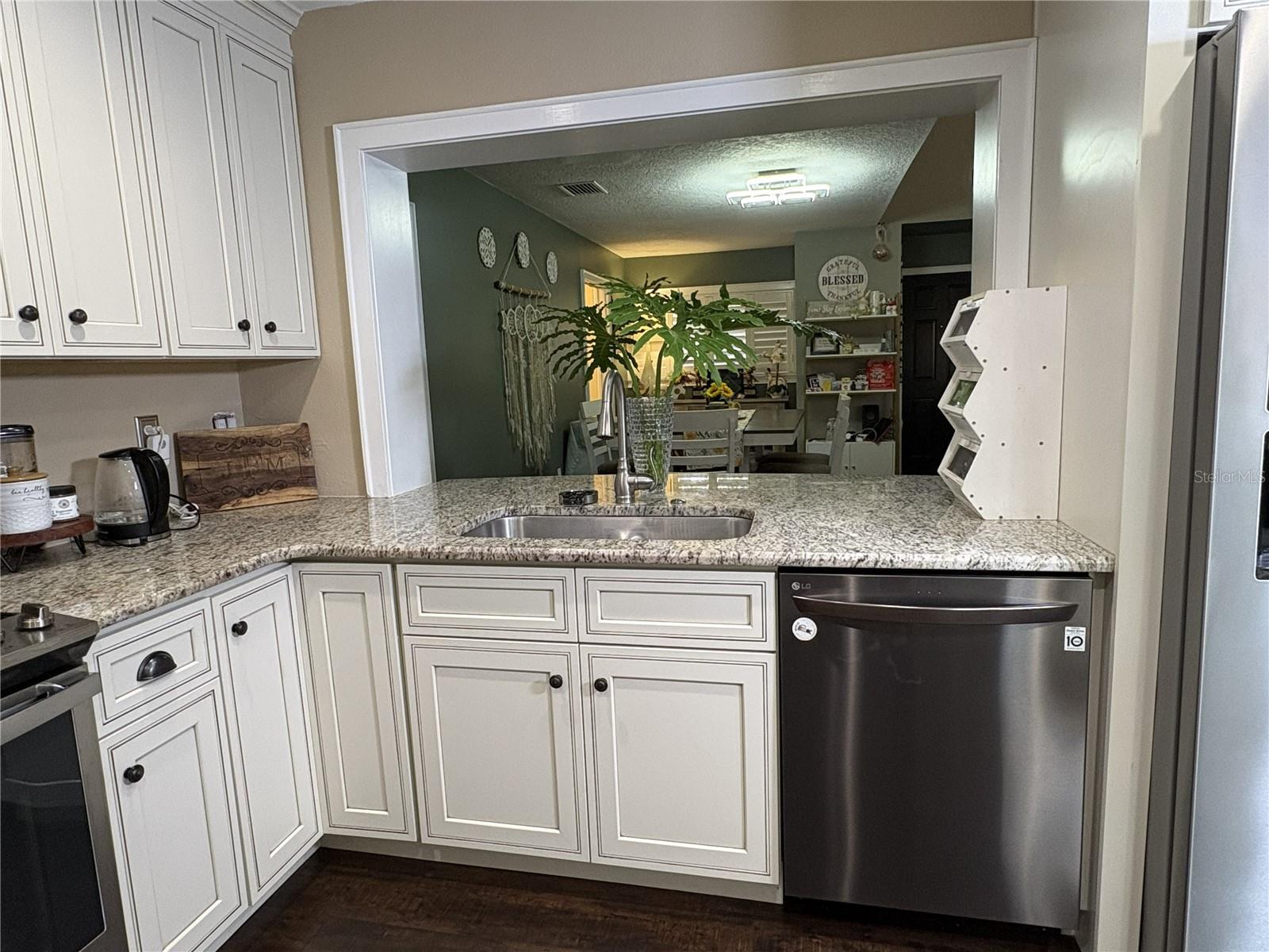SUN BAY CLUB CONDO - Residential