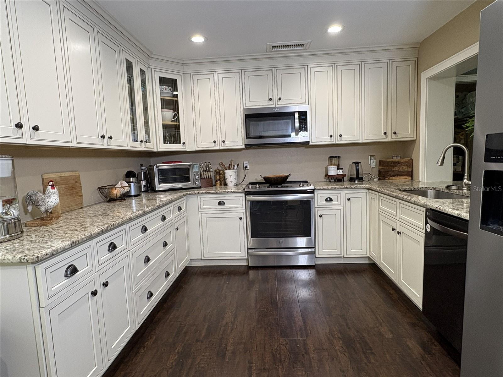 SUN BAY CLUB CONDO - Residential