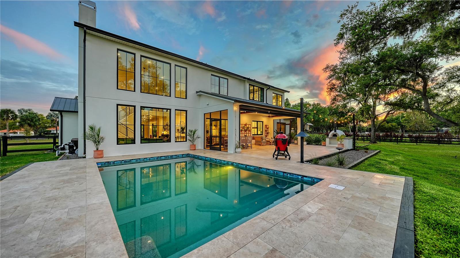 SADDLE CREEK - Residential