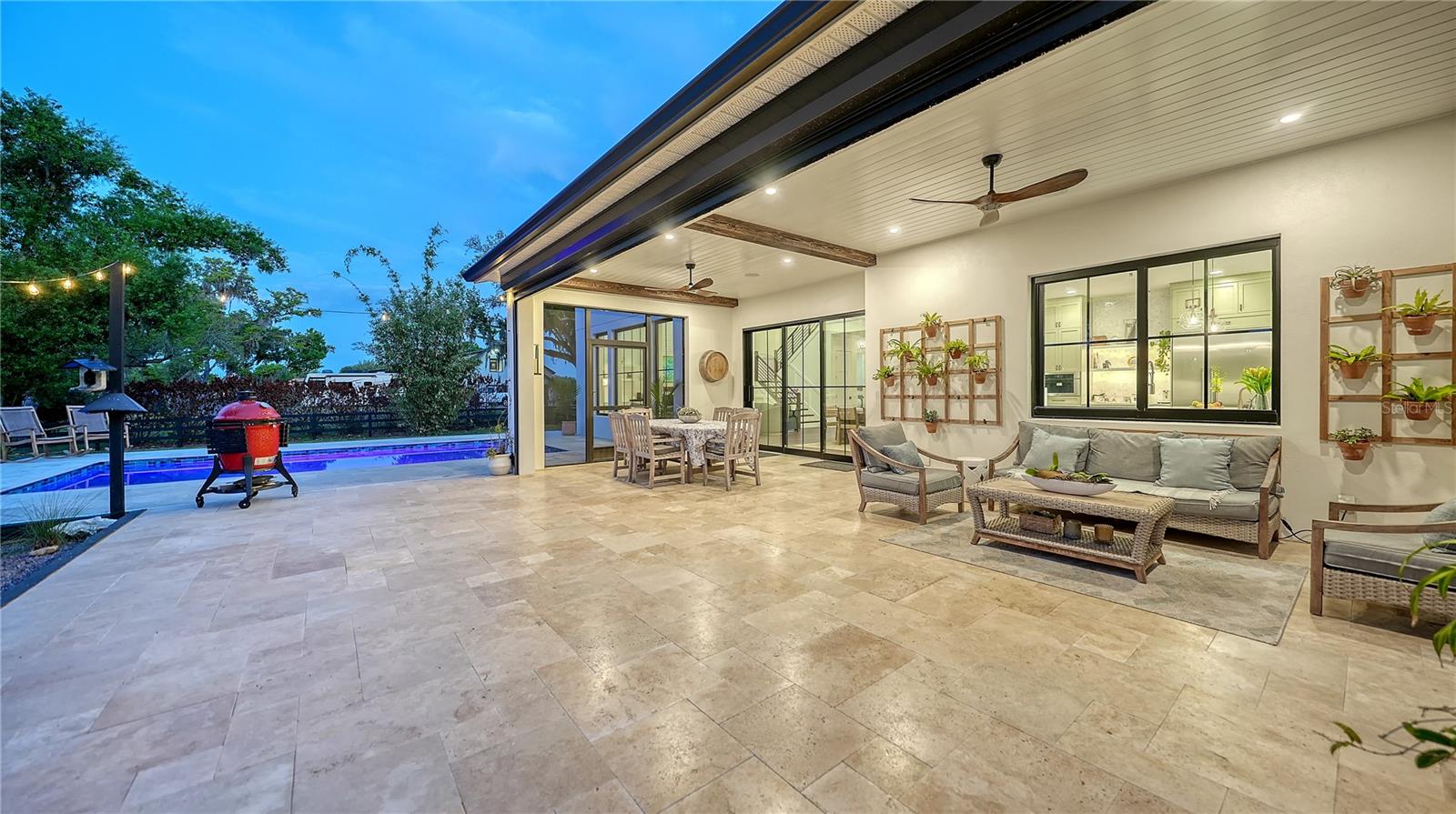SADDLE CREEK - Residential
