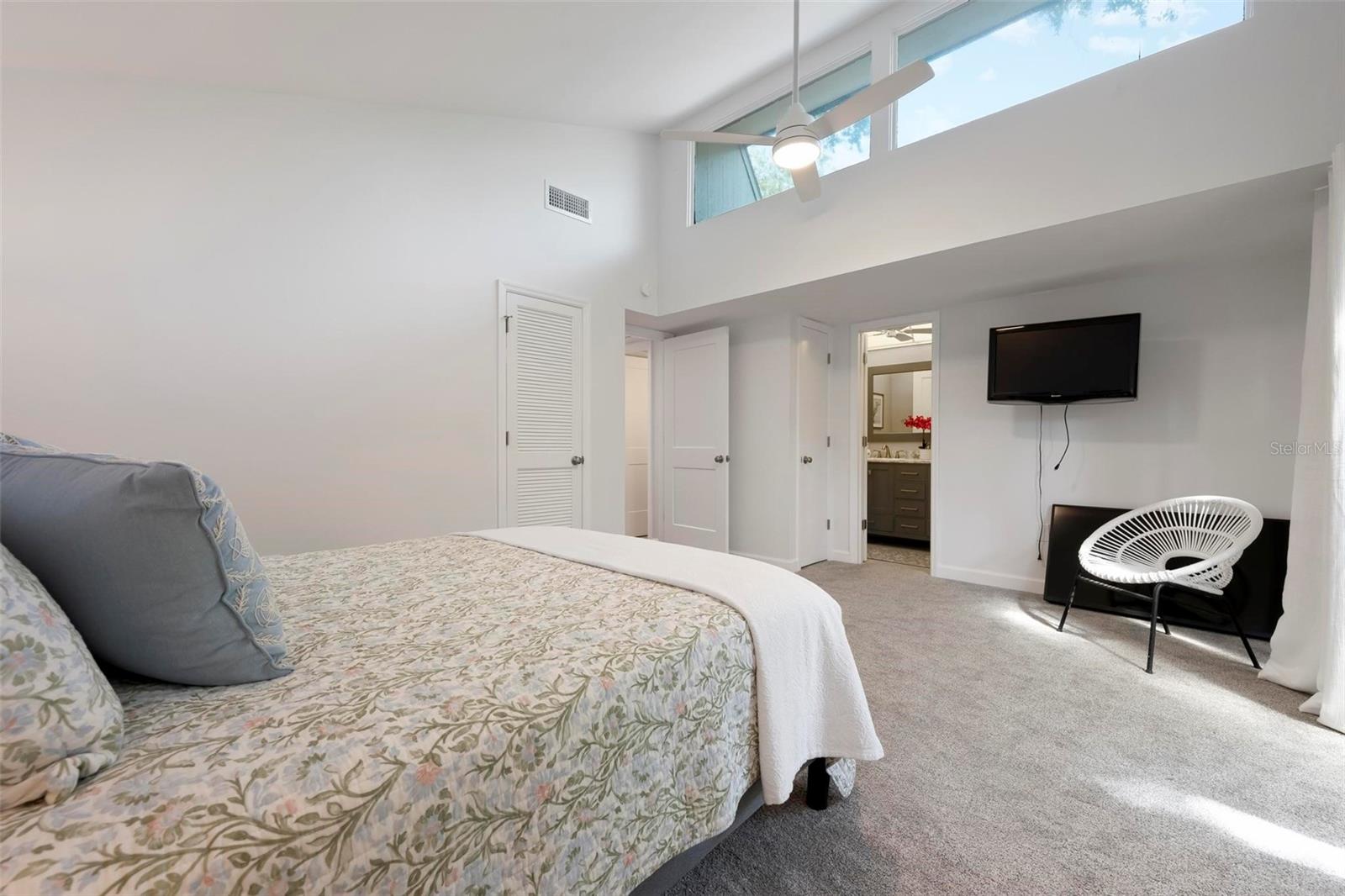 WOODSIDE VLG EAST - Residential