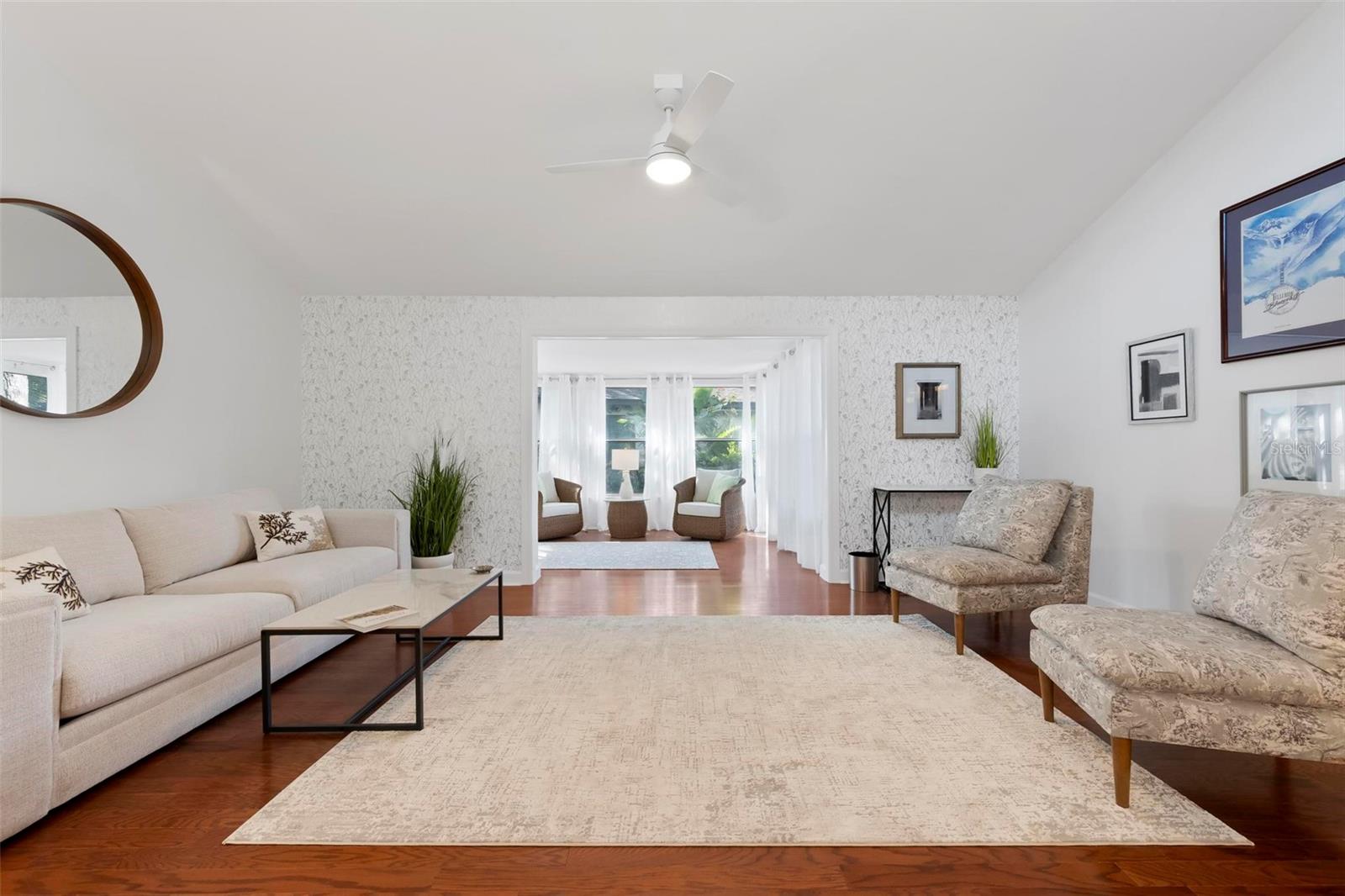 WOODSIDE VLG EAST - Residential