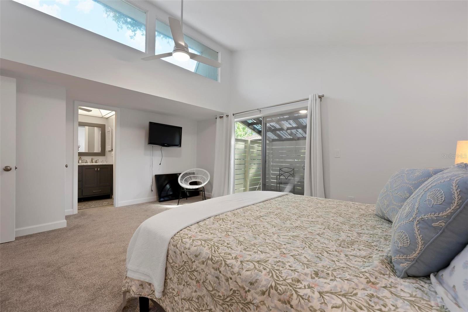 WOODSIDE VLG EAST - Residential