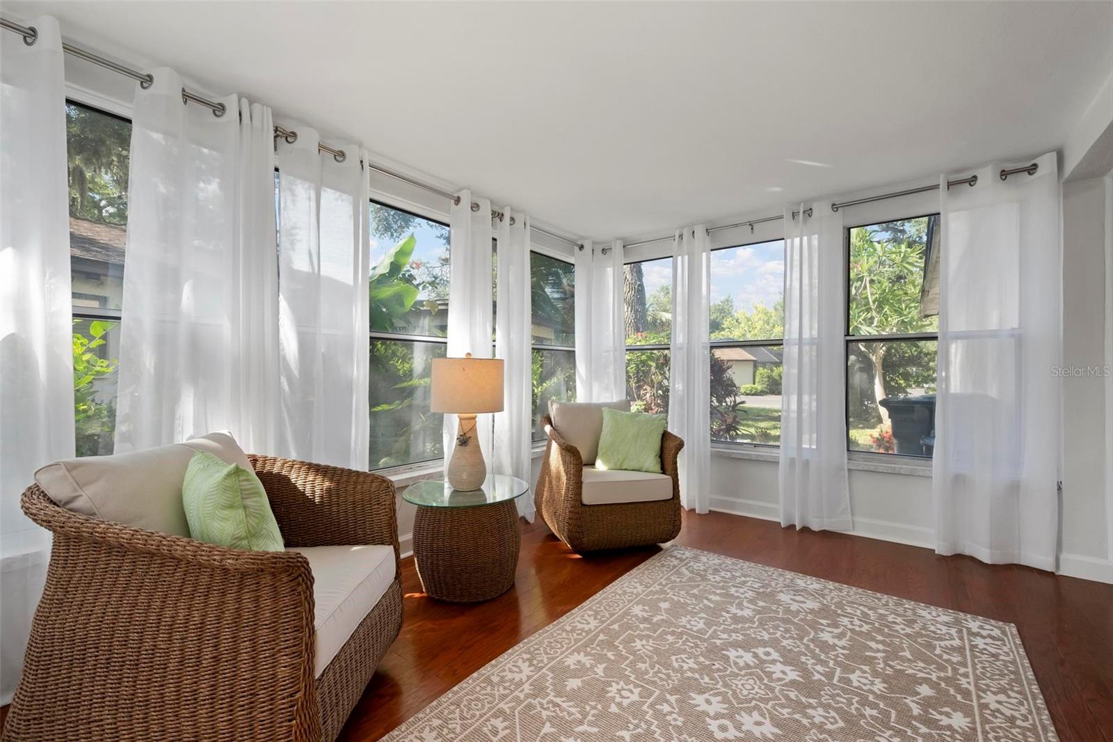 WOODSIDE VLG EAST - Residential