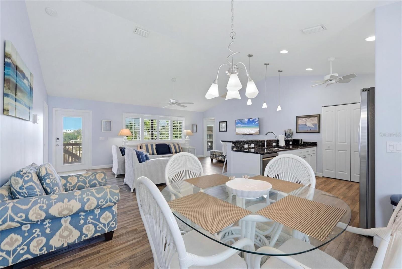PALM ISLAND ESTATES - Residential