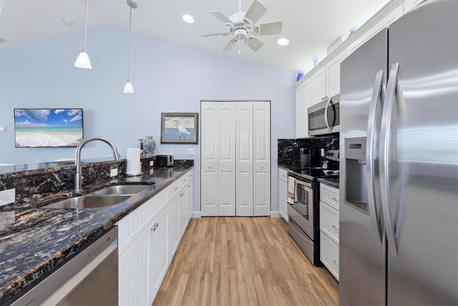 PALM ISLAND ESTATES - Residential